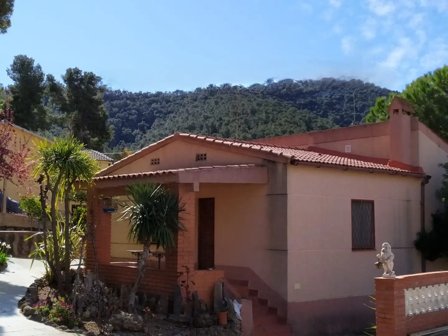 Vista exterior de Casa o chalet en venta en Olesa de Bonesvalls con Jardín privado, Trastero y Piscina