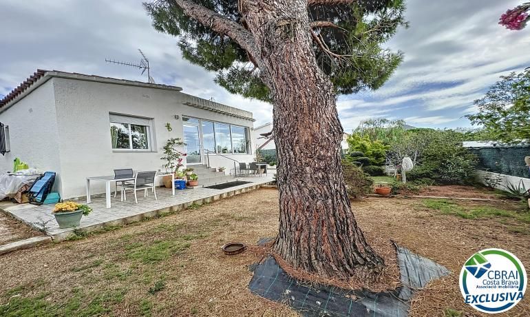Jardí de Casa o xalet en venda en Roses amb Calefacció, Jardí privat i Moblat
