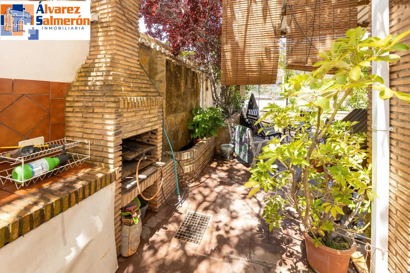 Jardín de Casa o chalet en venta en Monachil con Aire acondicionado, Calefacción y Jardín privado