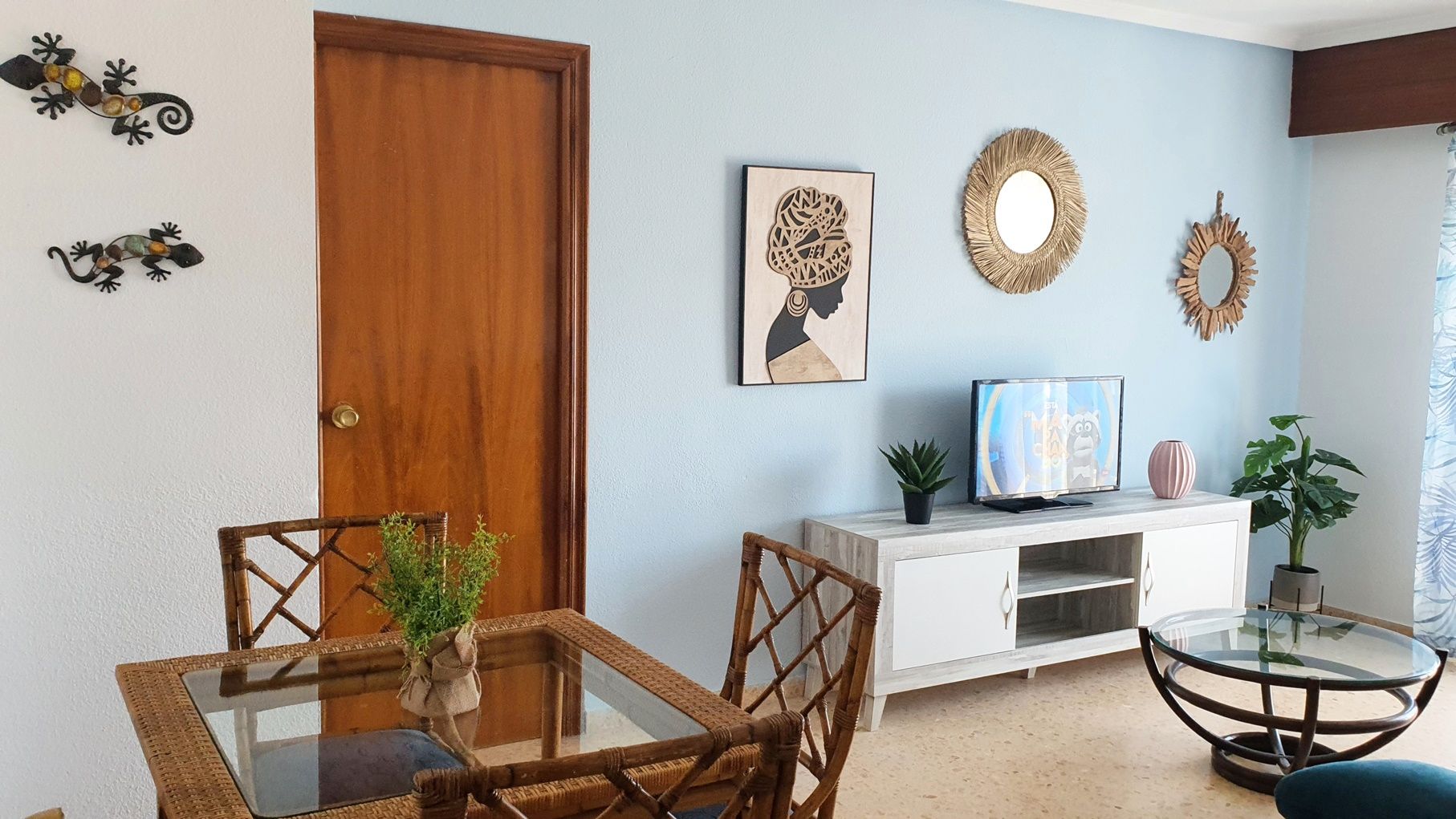 Menjador de Apartament en venda en Gandia amb Terrassa, Traster i Moblat