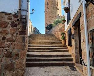 Vista exterior de Casa o xalet en venda en Baños de la Encina amb Terrassa