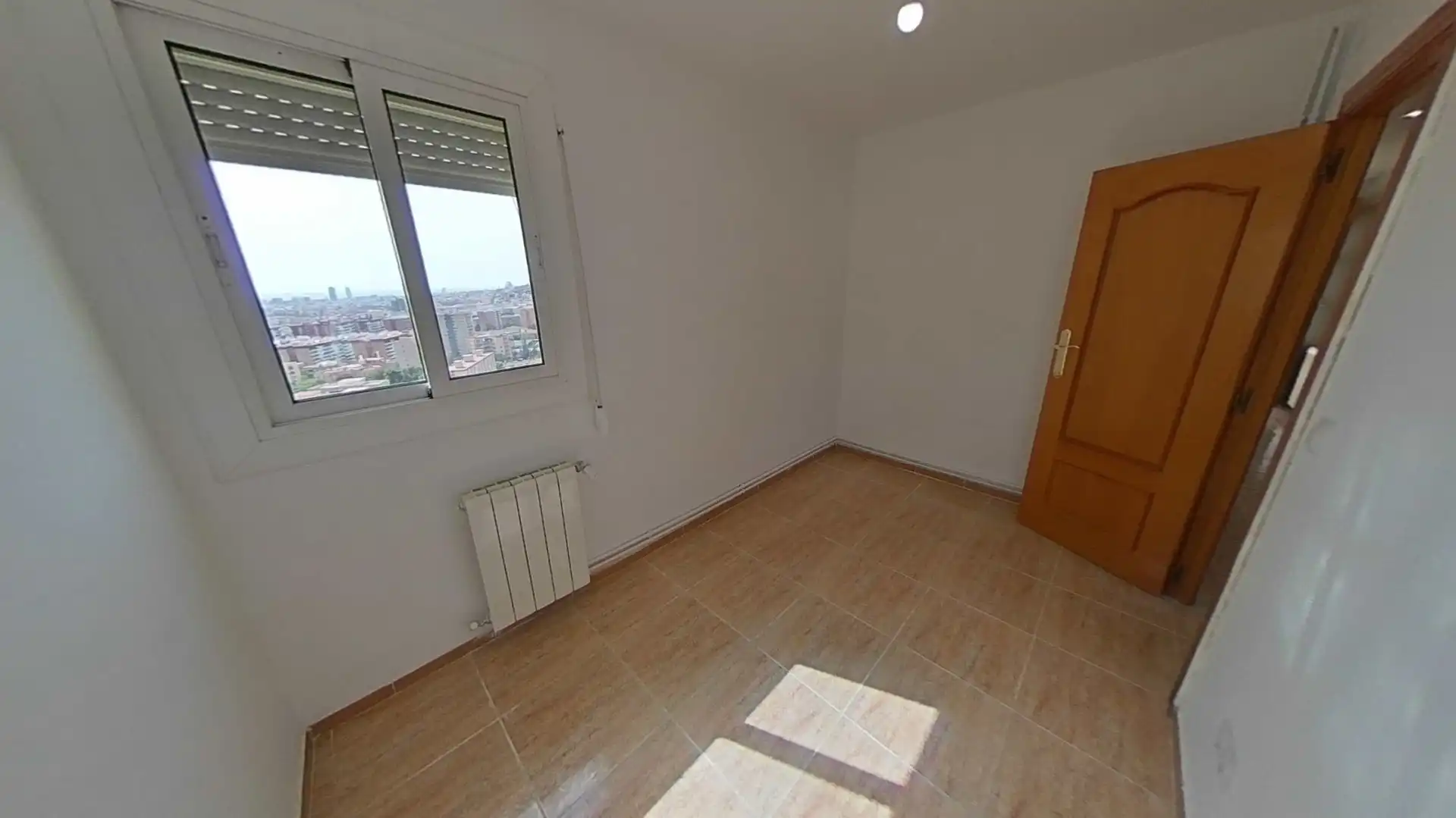 Habitación de Piso en venta en Barcelona con Calefacción y Amueblado