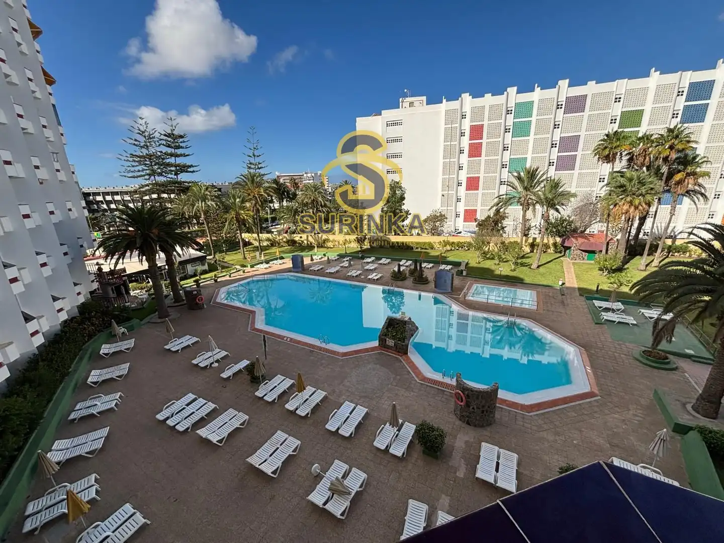 Vista exterior de Apartamento de alquiler en San Bartolomé de Tirajana con Terraza, Piscina y Piscina comunitaria