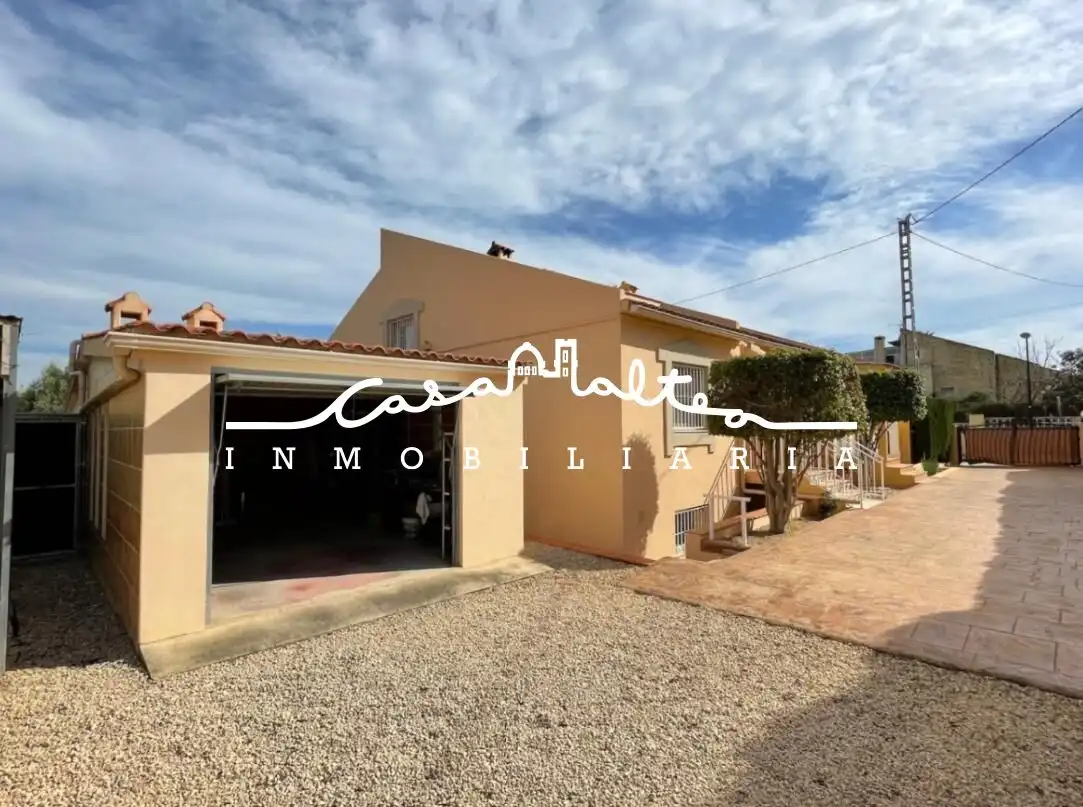 Vista exterior de Casa o chalet en venta en La Nucia con Aire acondicionado, Jardín privado y Trastero