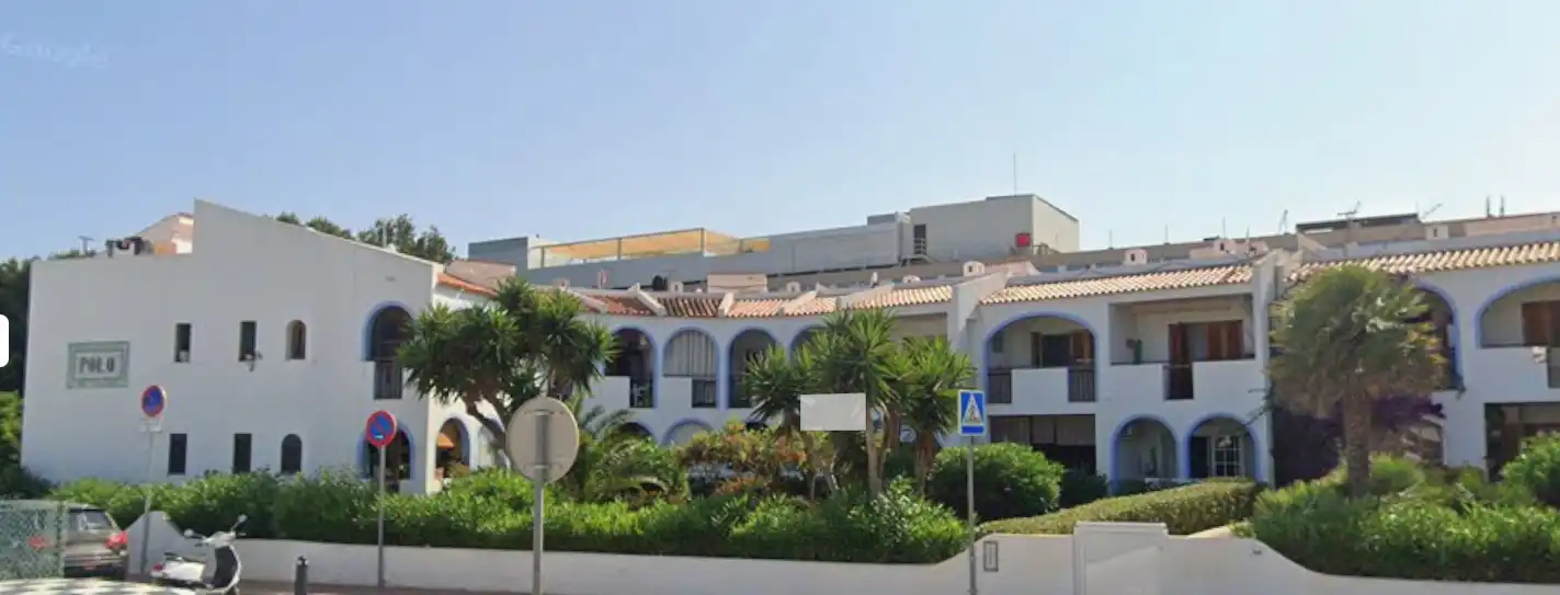 Außenansicht von Wohnungen zum Verkauf in Santa Eulària des Riu mit Balkon