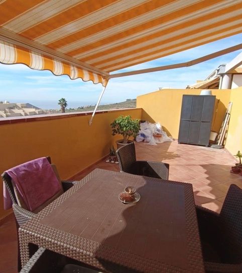 Foto 2 de Ático en venta en La Camella, Arona