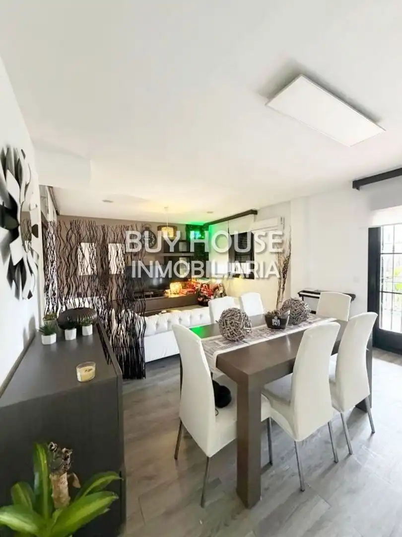 Chalet con piscina en venta en Calle Madeira 17, imagen 19