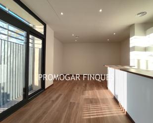 Sala d'estar de Apartament de lloguer en Sant Feliu de Llobregat amb Aire condicionat, Calefacció i Forn