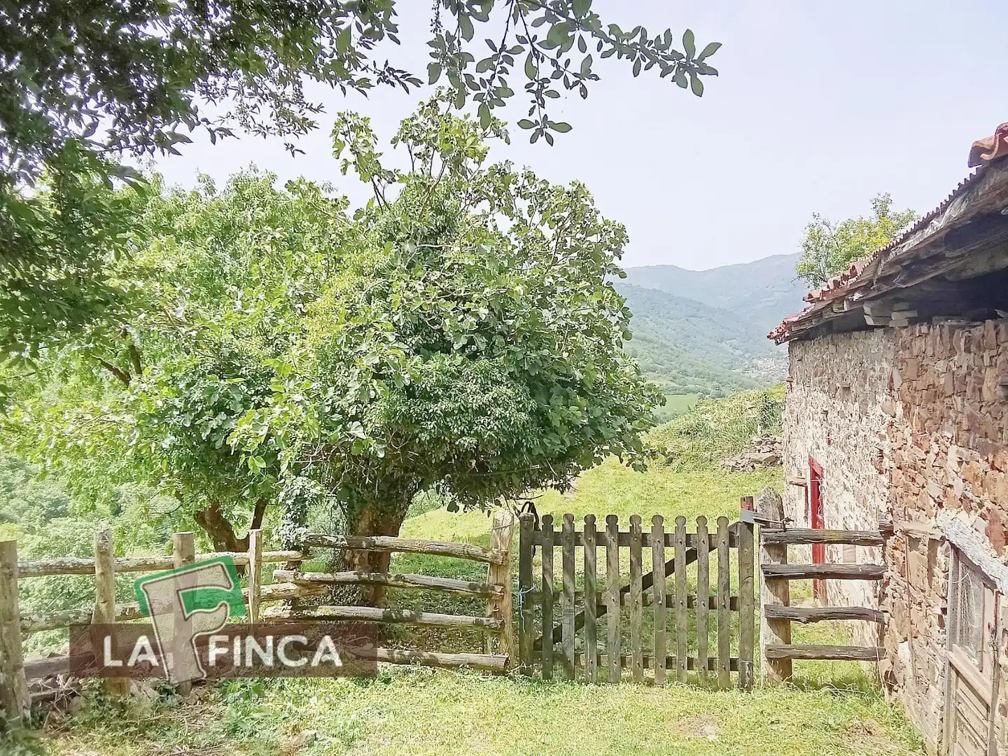 Residencial en venta en Lena