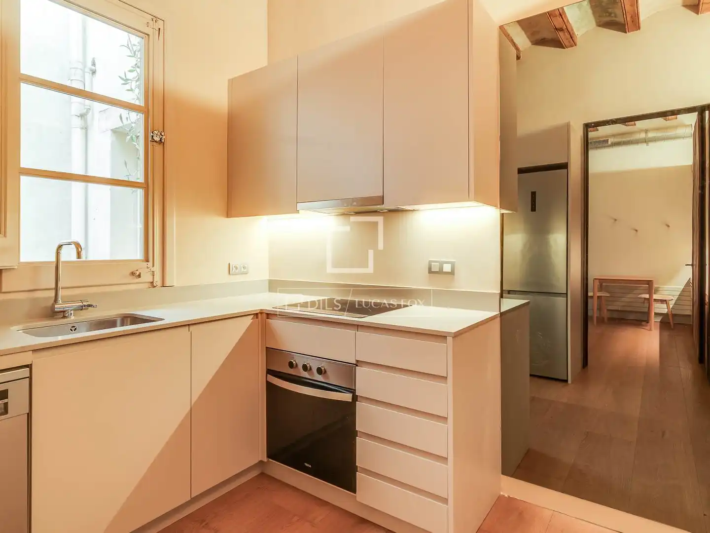Cocina de Piso en venta en Barcelona con Aire acondicionado, Terraza y Amueblado