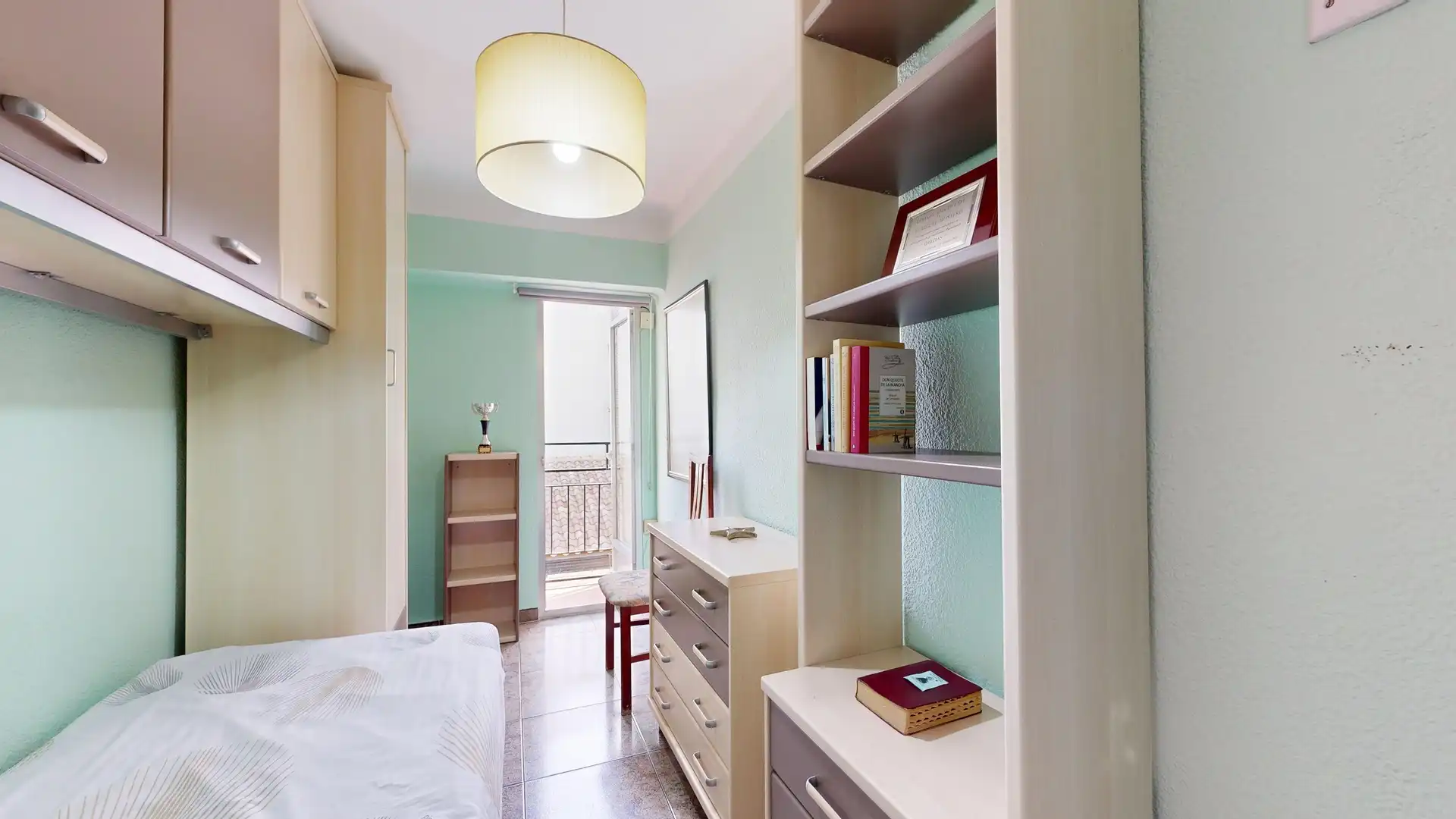 Habitación de Piso en venta en Valencia con Calefacción y Balcón