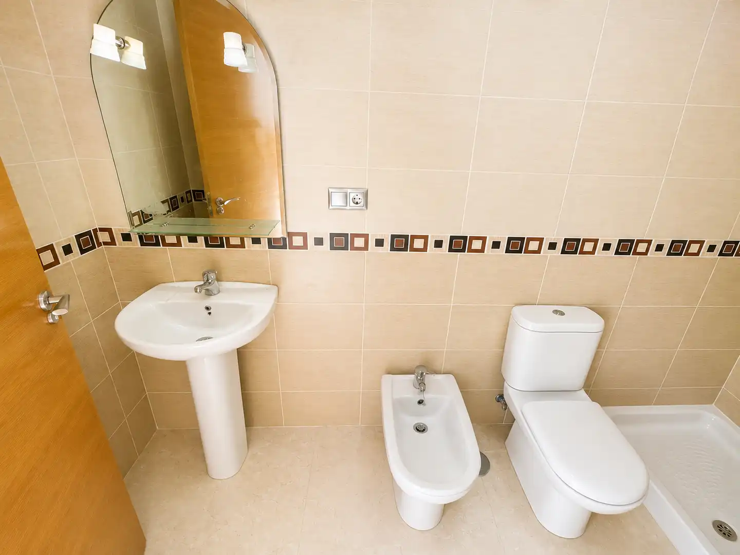 Bathroom of Flat for sale in Elche / Elx  with Balcony
