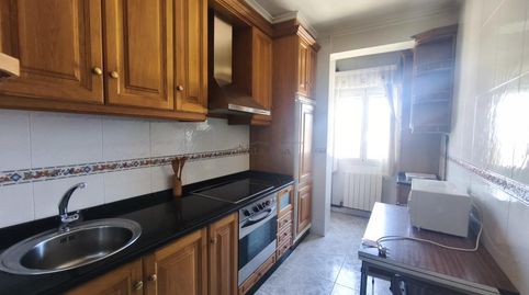 Foto 4 de Piso de alquiler en Residencia, Ourense Capital