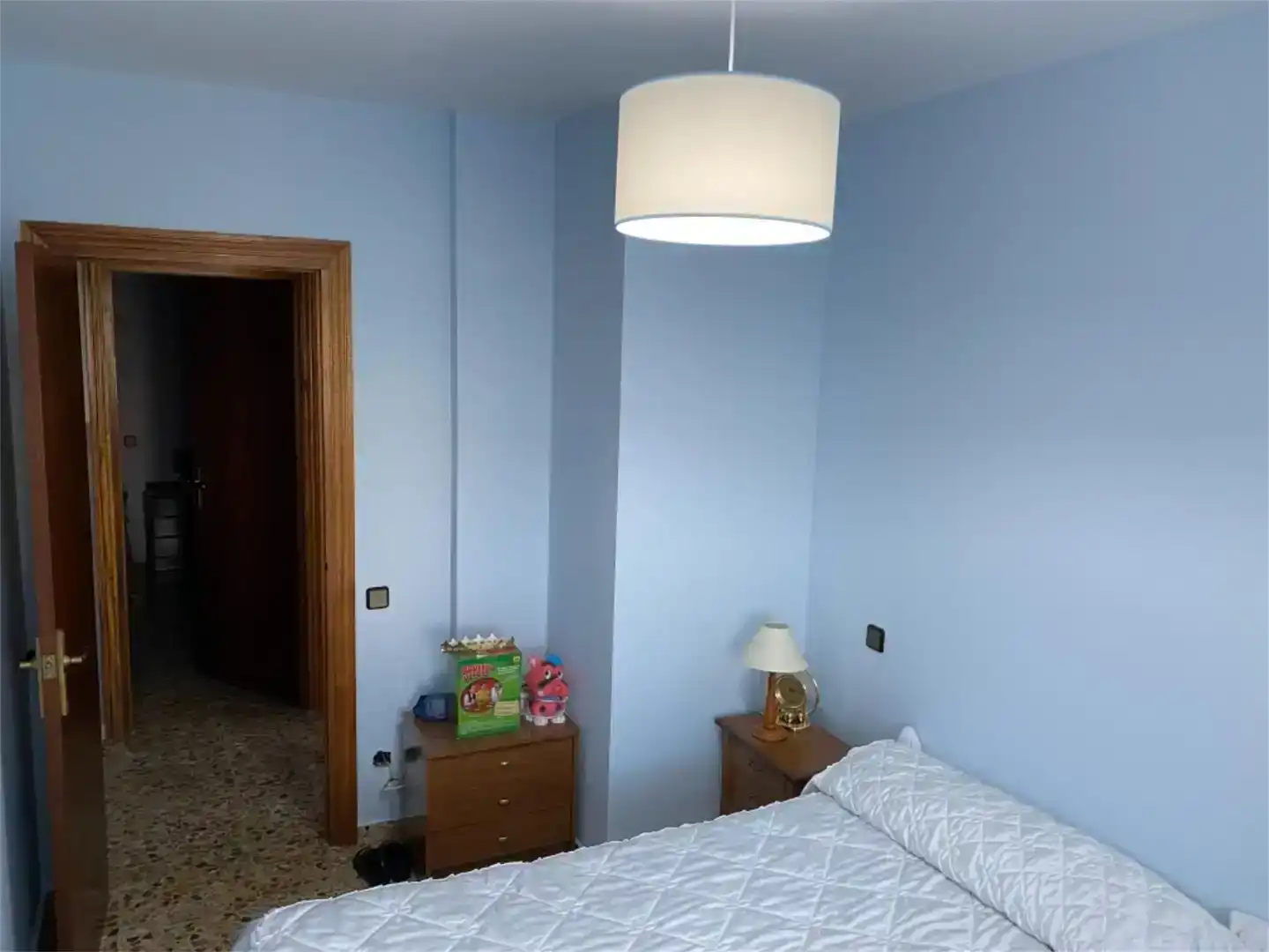 Habitación de Piso en venta en Asturianos con Jardín privado, Trastero y Amueblado