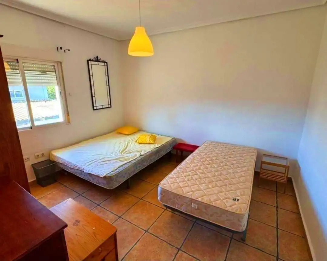 Dormitori de Casa o xalet en venda en Cox amb Piscina