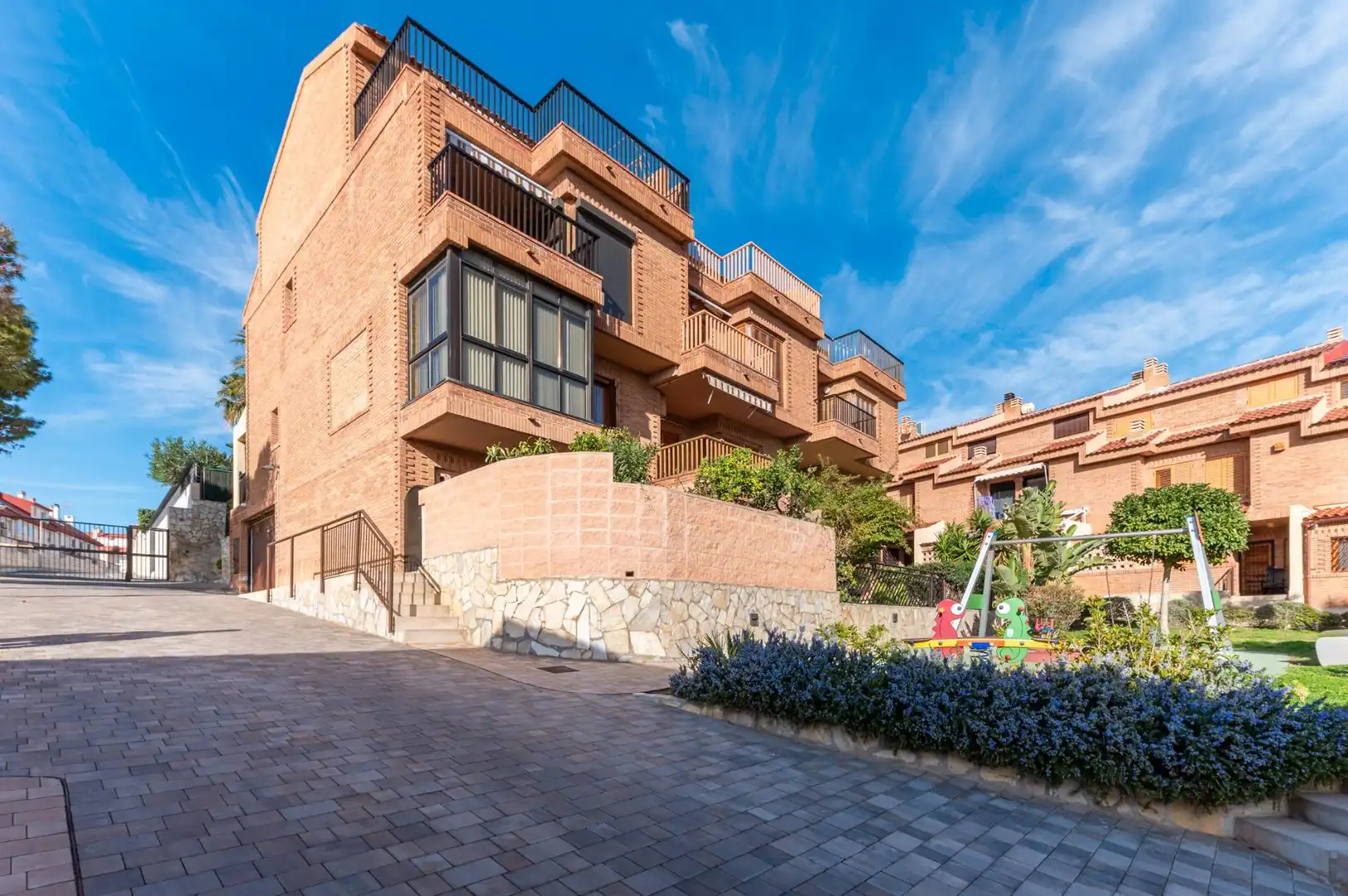 Reihenhaus mit Pool zum Verkauf in Calle de la Salpa, imagen 3