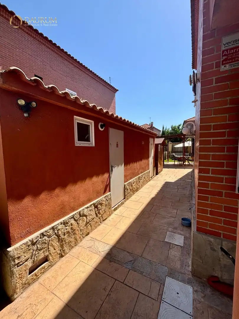 Xalet amb piscina en venda a CALLE 139, imagen 29