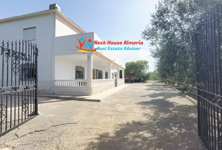Exterior view of Country house for sale in Tíjola
