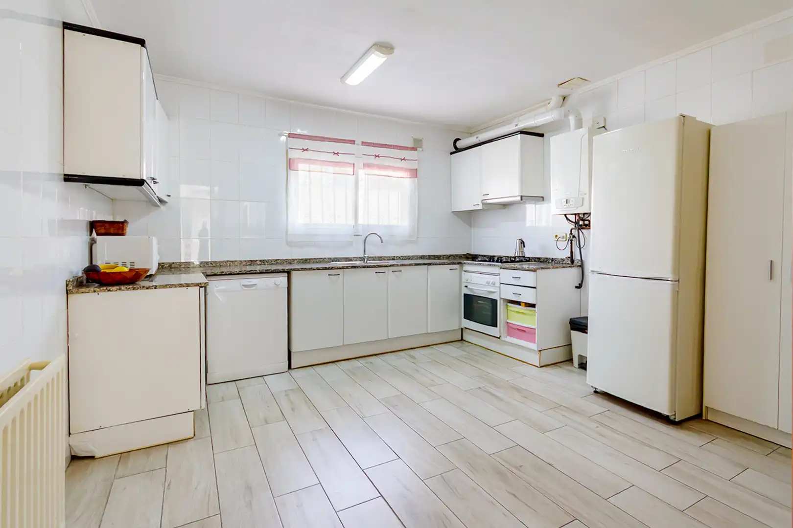Cocina de Casa adosada en venta en Martorell con Calefacción, Jardín privado y Horno