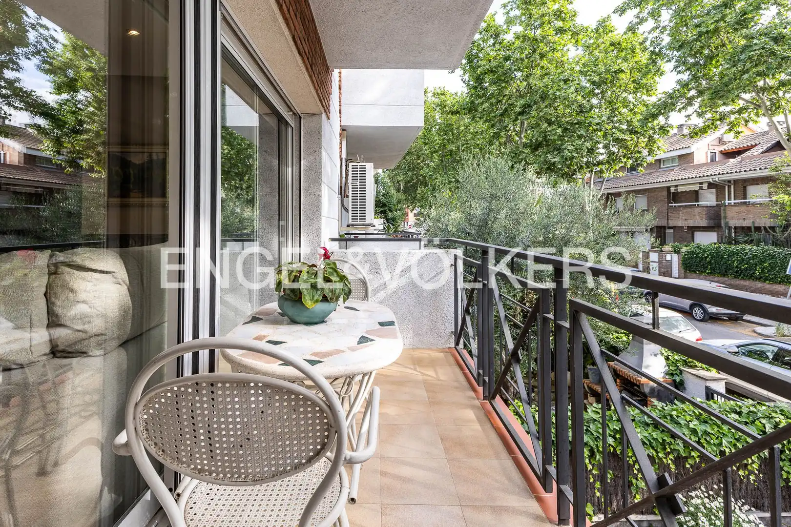 Terrassa de Casa o xalet en venda en Cerdanyola del Vallès amb Aire condicionat, Calefacció i Jardí privat
