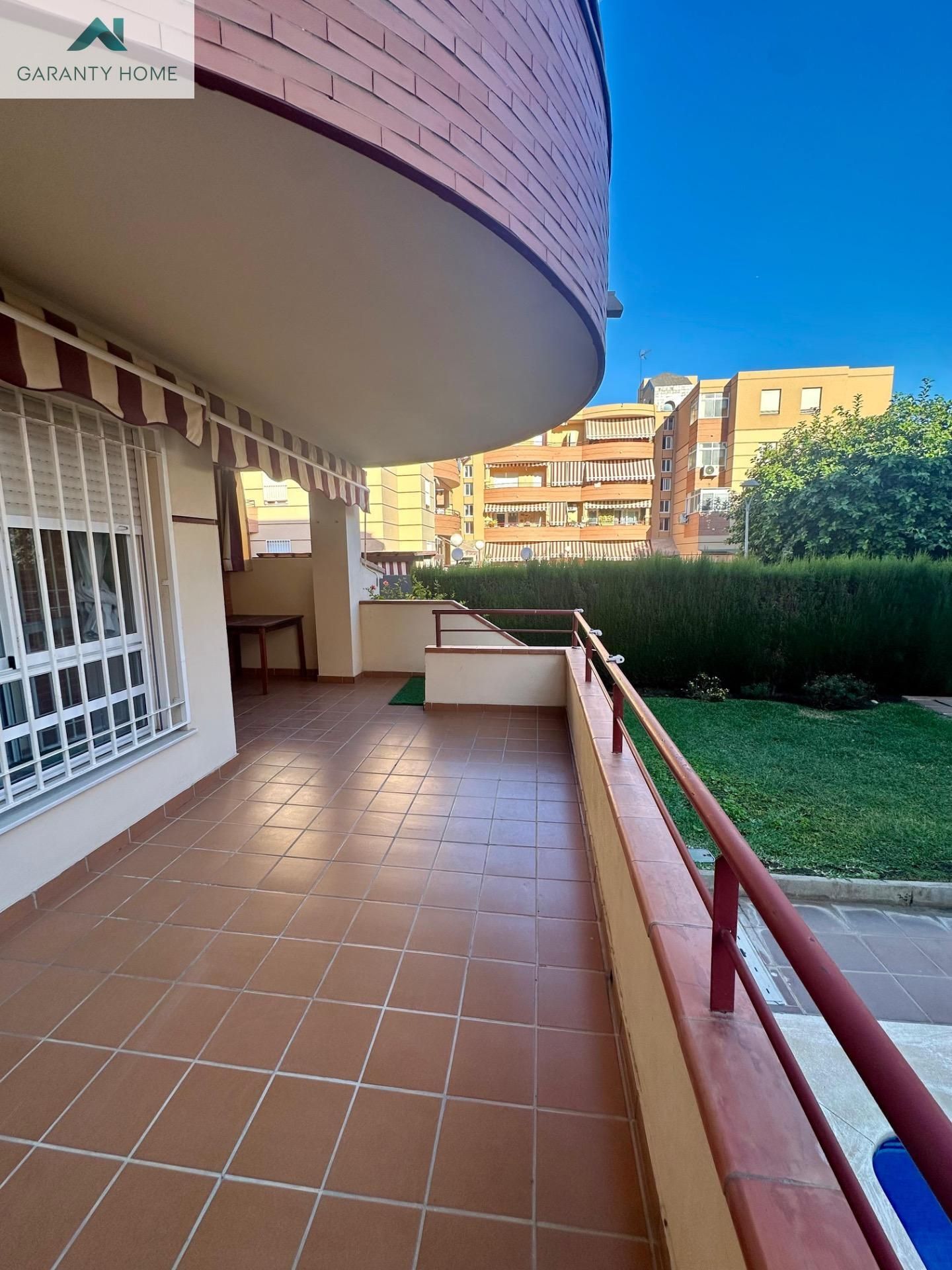 Jardí de Planta baixa en venda en Rincón de la Victoria amb Jardí privat, Terrassa i Piscina comunitària