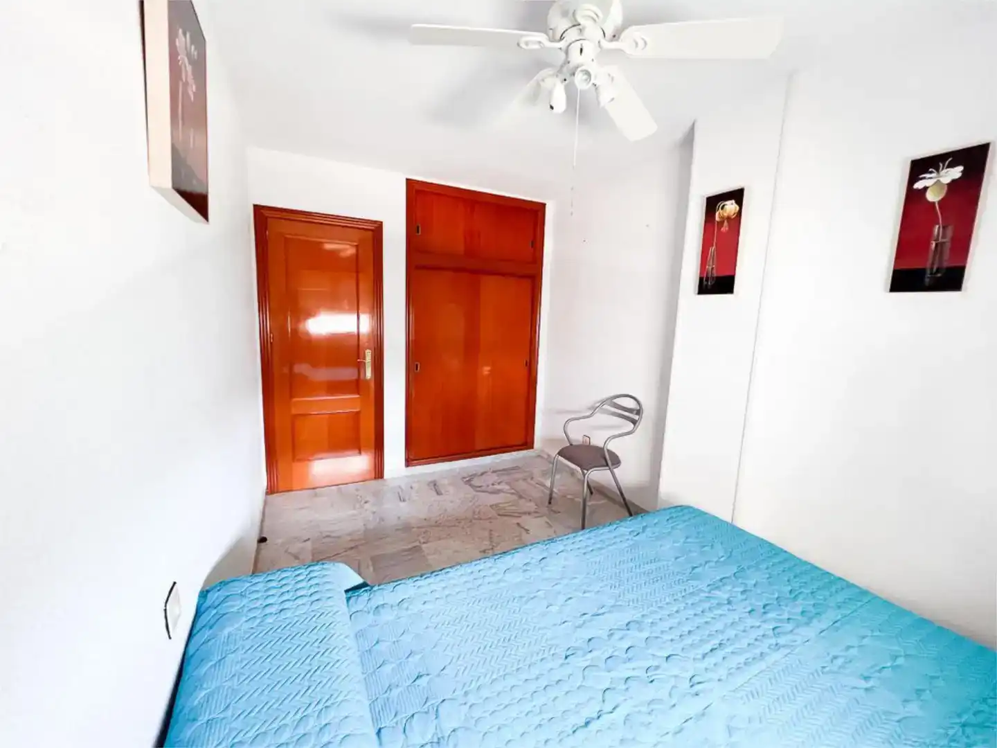 Schlafzimmer von Wohnungen zur Miete in Salobreña mit Schwimmbad und Balkon