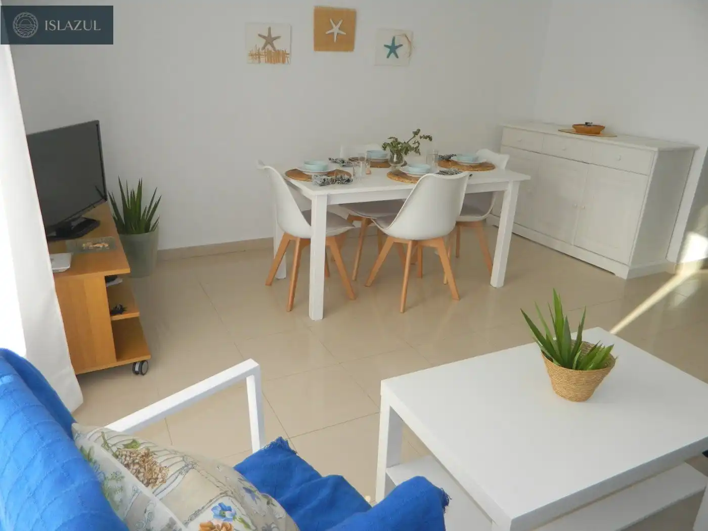 Comedor de Dúplex de alquiler en Isla Cristina con Terraza, Balcón y Piscina comunitaria