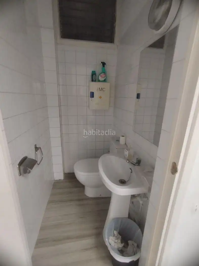 Local comercial en venda a Carrer de Joan Maragall 23, imagen 5
