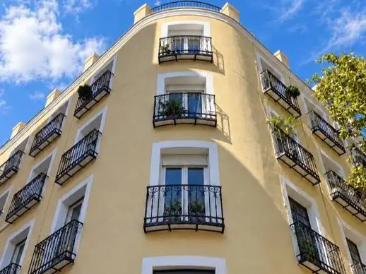 Vista exterior de Pis en venda en  Madrid Capital amb Aire condicionat i Balcó