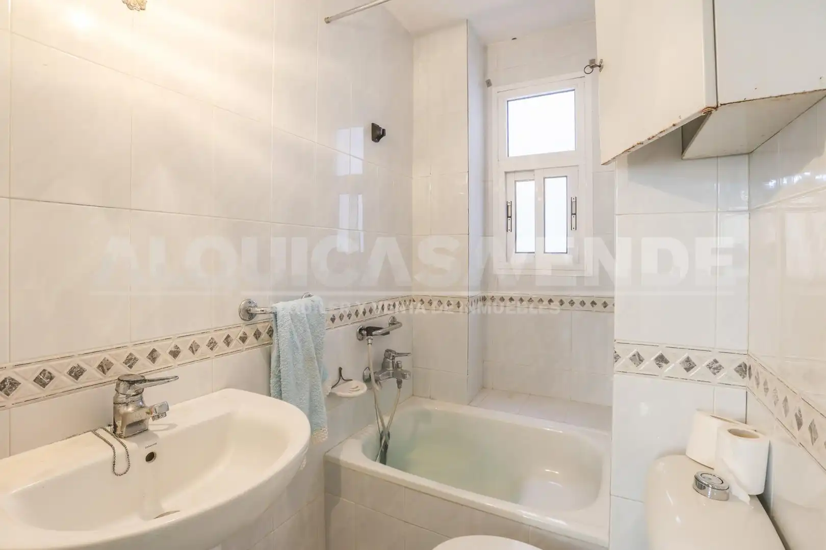 Flat with balcony for sale in Los Remedios, imagen 15