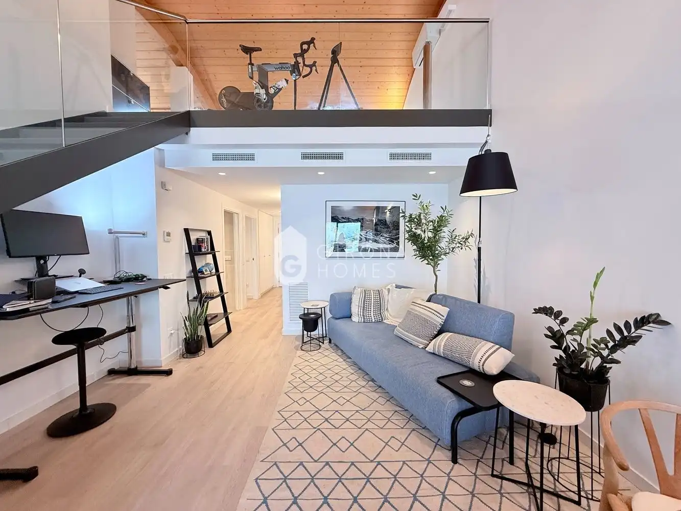 Living room of Apartments for rent in Girona  with Air Conditioner, Terrace and Furnished