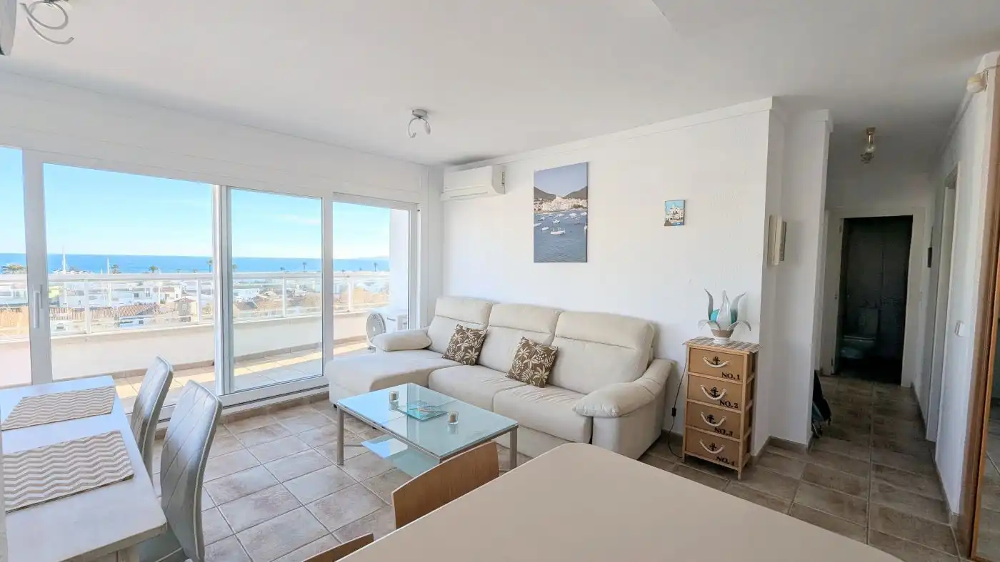 Sala de estar de Ático en venta en Empuriabrava con Aire acondicionado, Calefacción y Terraza