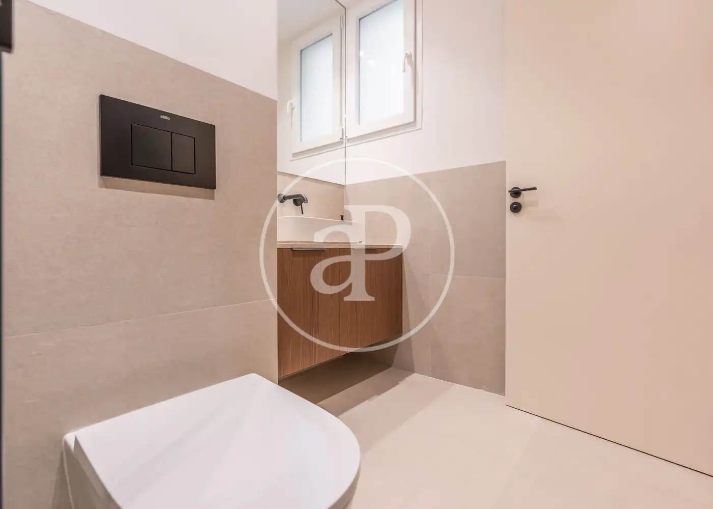 Bathroom of Flat for sale in Madrid  with Heating and Furnished