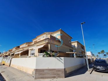 Maison avec balcon à vendre à San Pedro del Pinatar