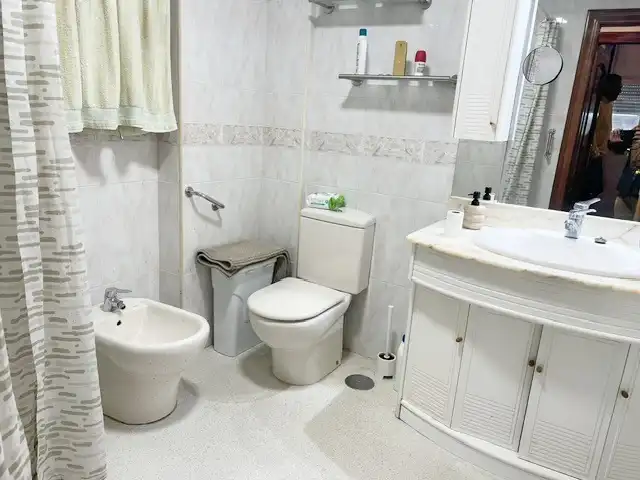 Bany de Pis en venda en Alisal - San Román