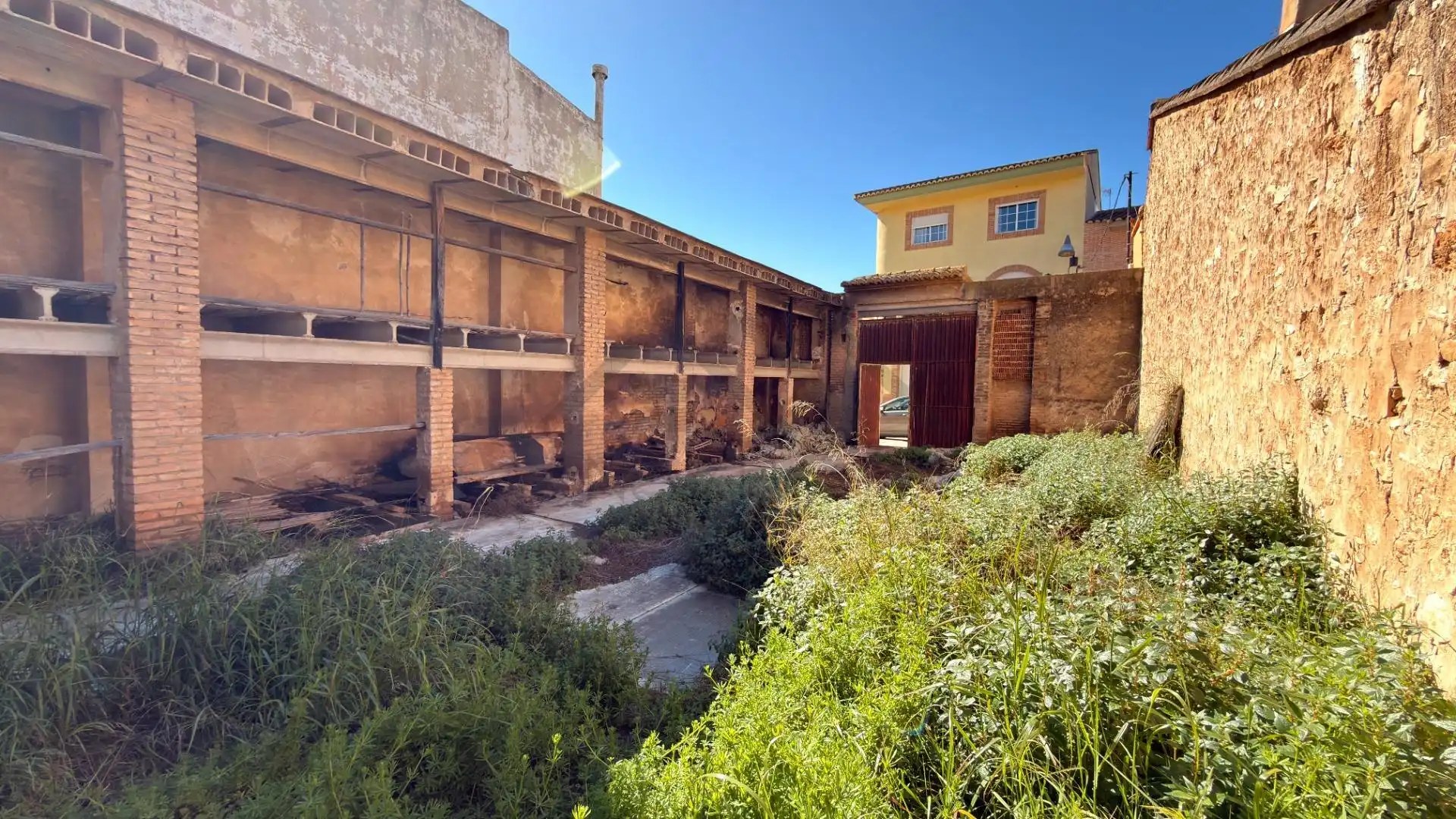 Exterior view of Residential for sale in La Pobla de Vallbona
