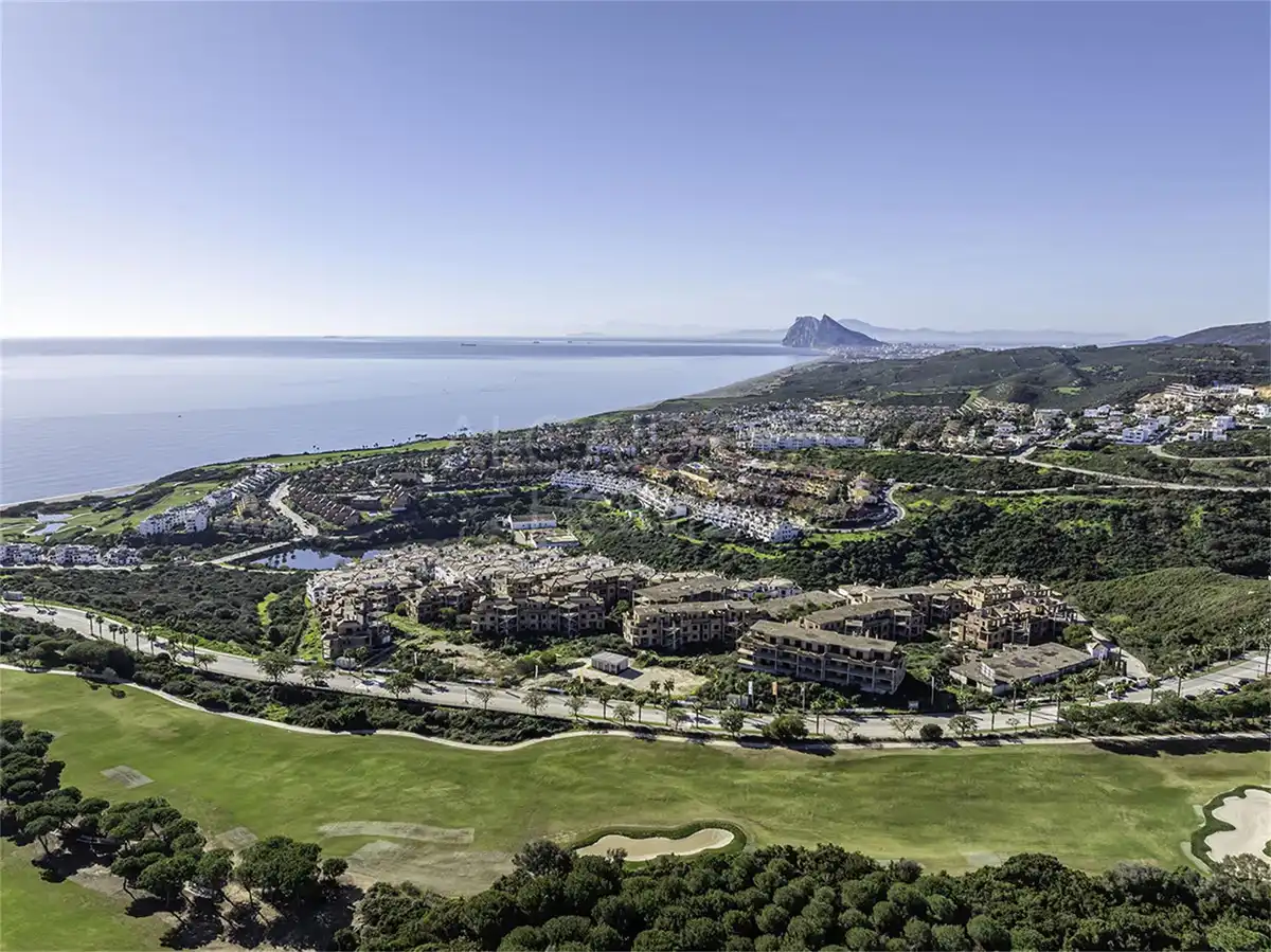 Ático en venta en Avenida del Golf, La Alcaidesa