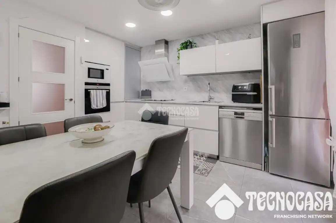 Maison jumelée avec terrasse à vendre à Centre - Nucli Antic, imagen 16