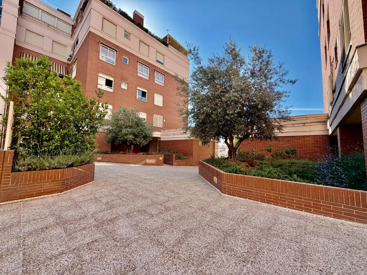 Vista exterior de Piso en venta en Madrid con Aire acondicionado, Calefacción y Trastero