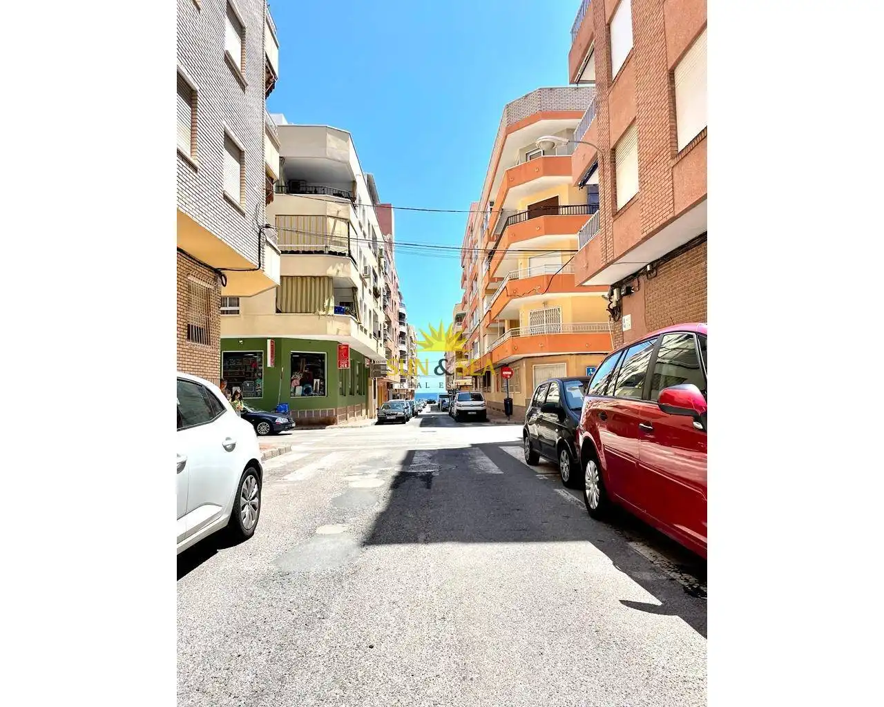 Vista exterior de Apartamento de alquiler en Torrevieja con Aire acondicionado, Calefacción y Lavadora