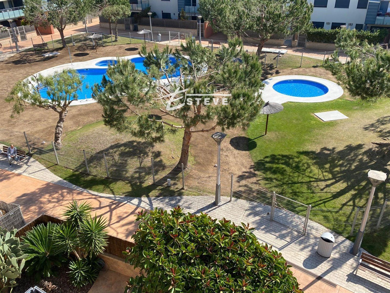 Schwimmbecken von Dachboden miete in Cubelles mit Klimaanlage, Heizung und Terrasse