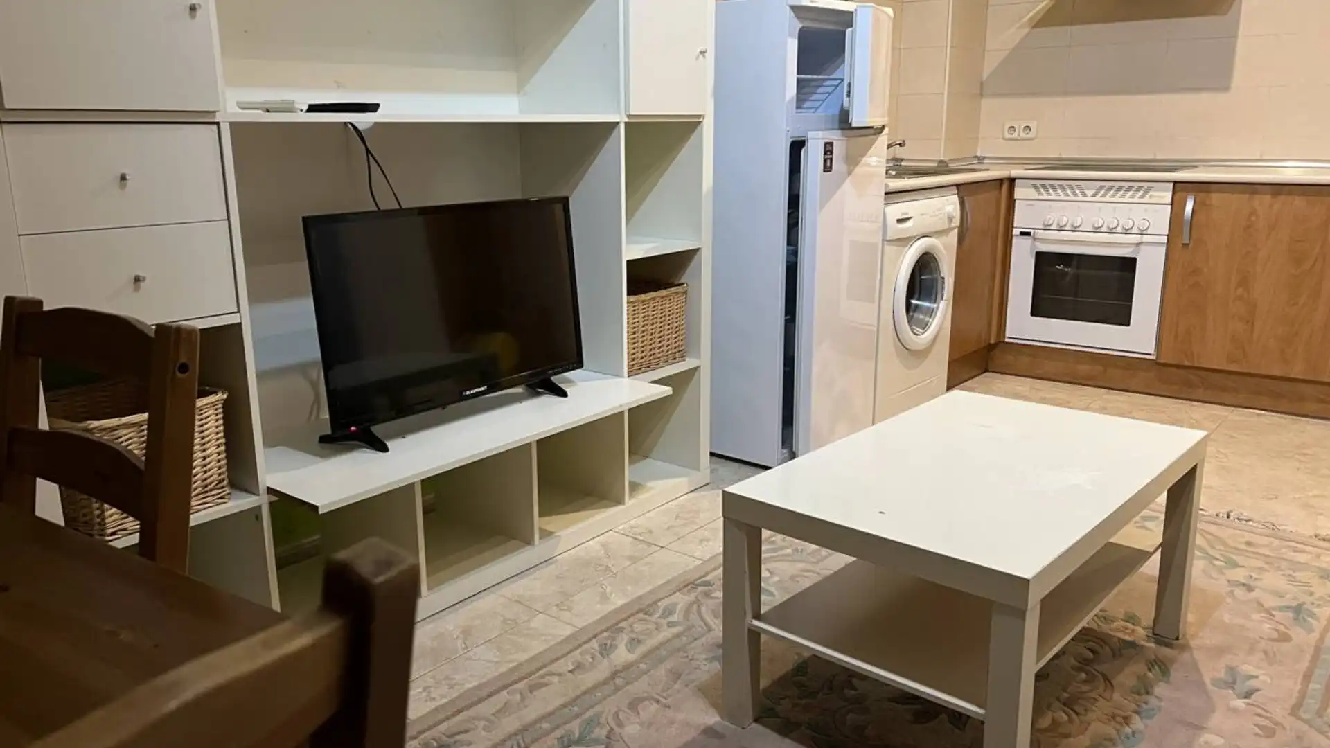 Sala de estar de Apartamento de alquiler en  Toledo Capital con Aire acondicionado, Calefacción y Amueblado