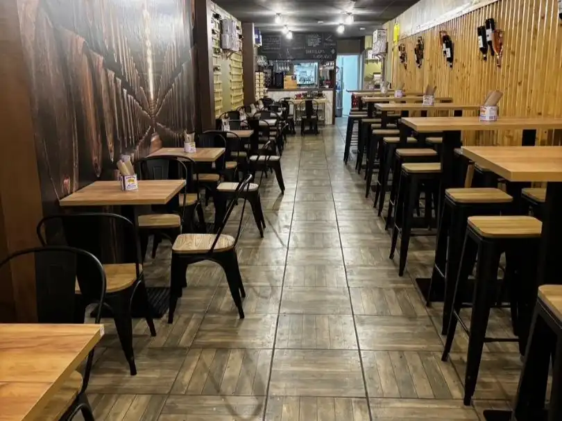 Local comercial en traspaso en Camí Ral de la Mercè 534, imagen 3