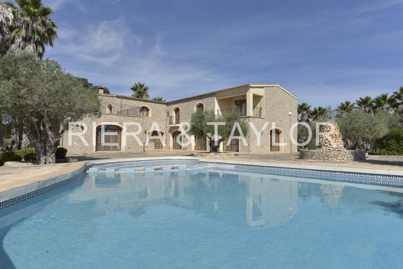 Swimming pool of Country house for sale in Artà