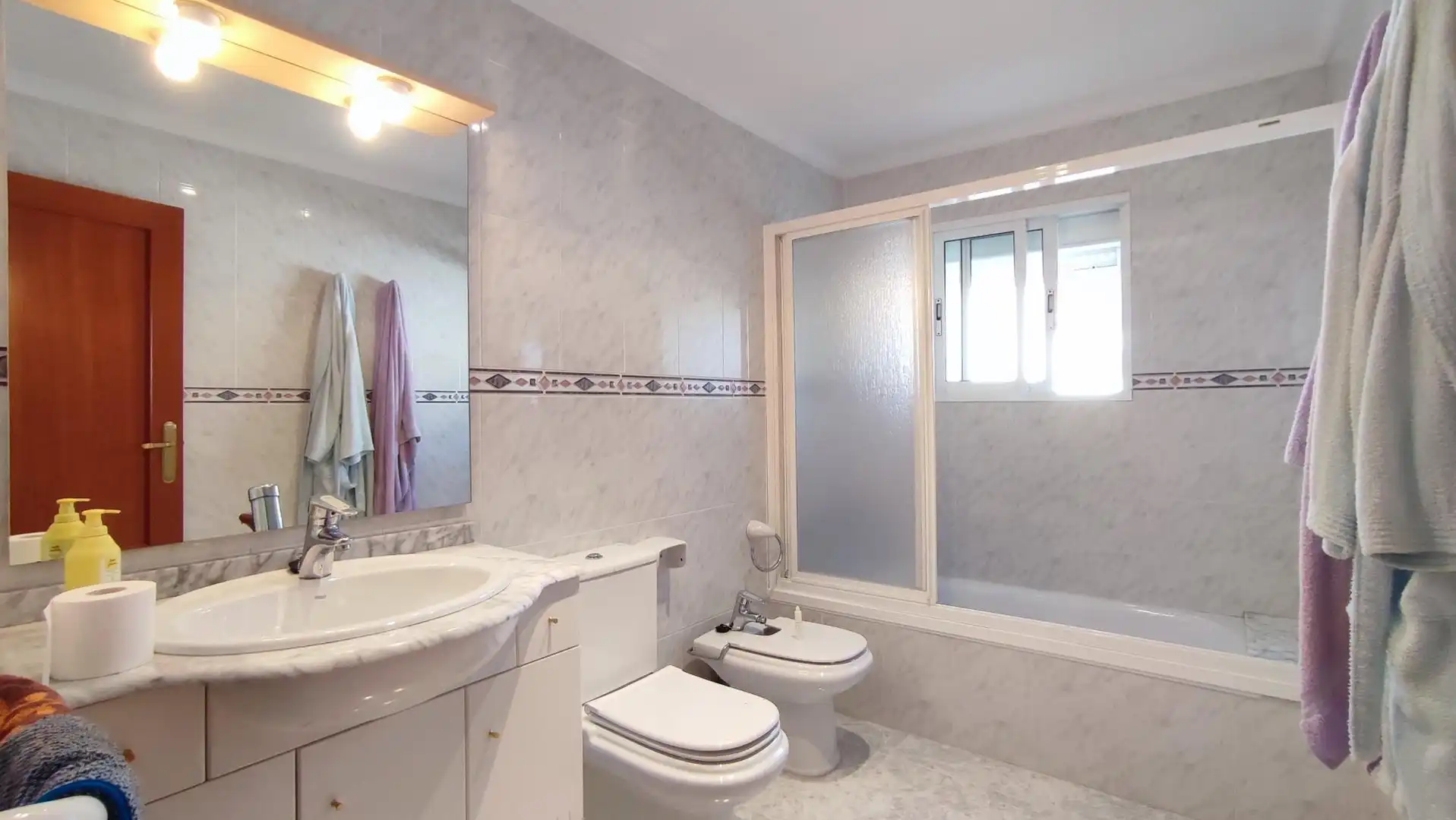 Baño de Casa o chalet en venta en Oliva con Jardín privado y Trastero