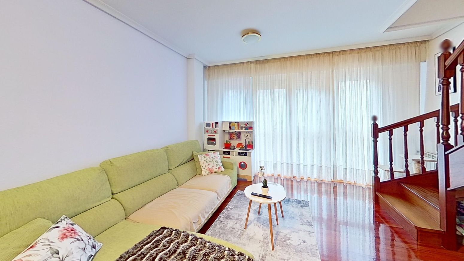 Sala d'estar de Pis en venda en Santander amb Calefacció i Parquet