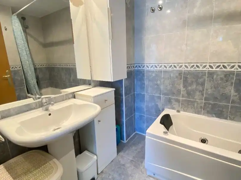 Appartement compact avec piscine à vendre à Carrer de Viladomat 6, imagen 14