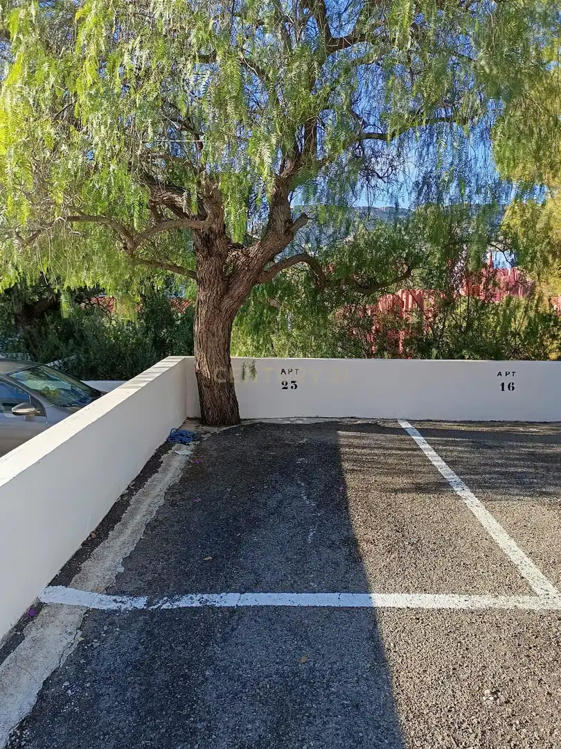 Parkplatz von Maisonette zum Verkauf in Calpe / Calp mit Klimaanlage, Waschmaschine und Balkon