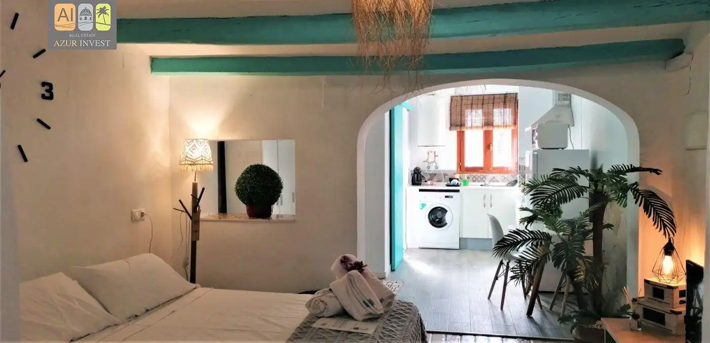 Habitación de Estudio de alquiler en Altea con Aire acondicionado y Amueblado