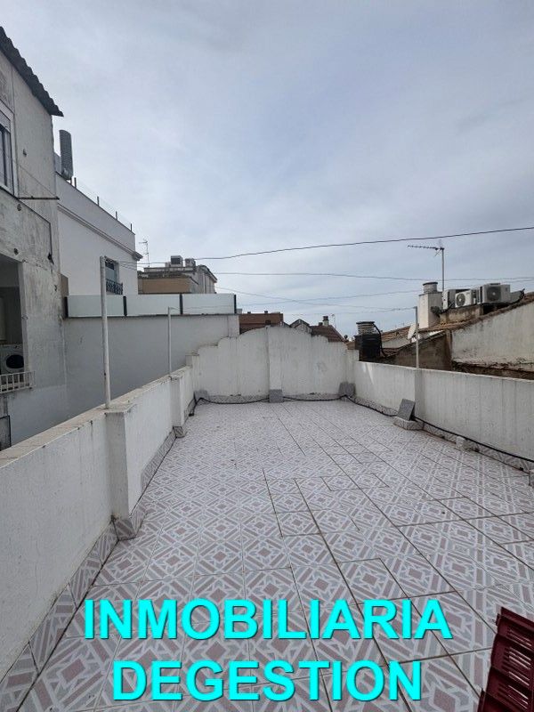 Terrassa de Pis en venda en Linares amb Aire condicionat, Calefacció i Terrassa